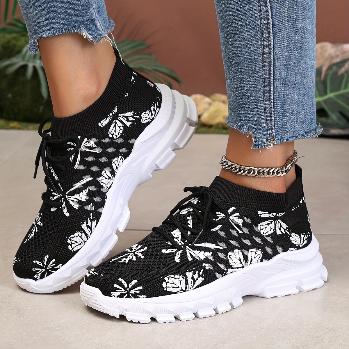 Lightweight Breathable Women s Athletic Sneakers, Mesh Upper, Comfortable Walking Shoes, Casual Sport Style, Outdoor Running Gear, Non-Slip Sole details 5