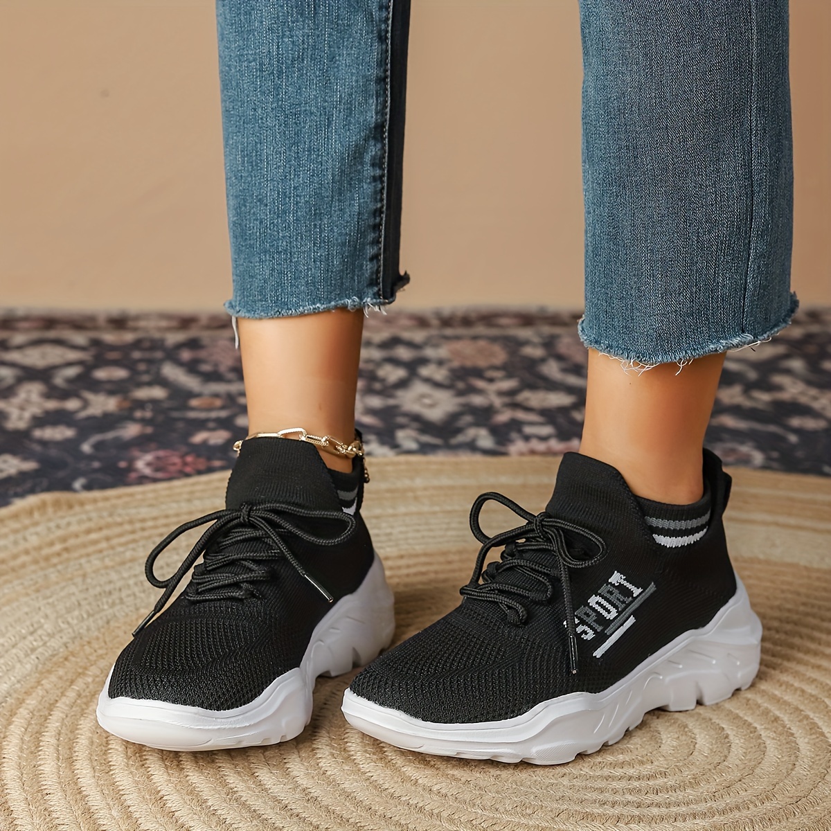 Womens Fashion Breathable Knitted Sneakers Black Solid Color details 0