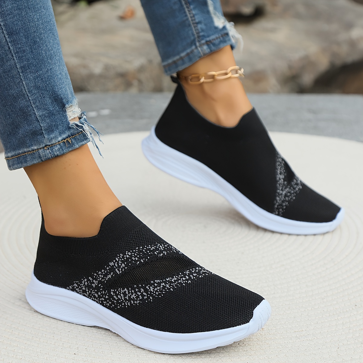 mesh breathable shoes 2024 latest women s outdoor casual details 2